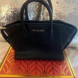 Michael Kors Avril  satchel mini bag